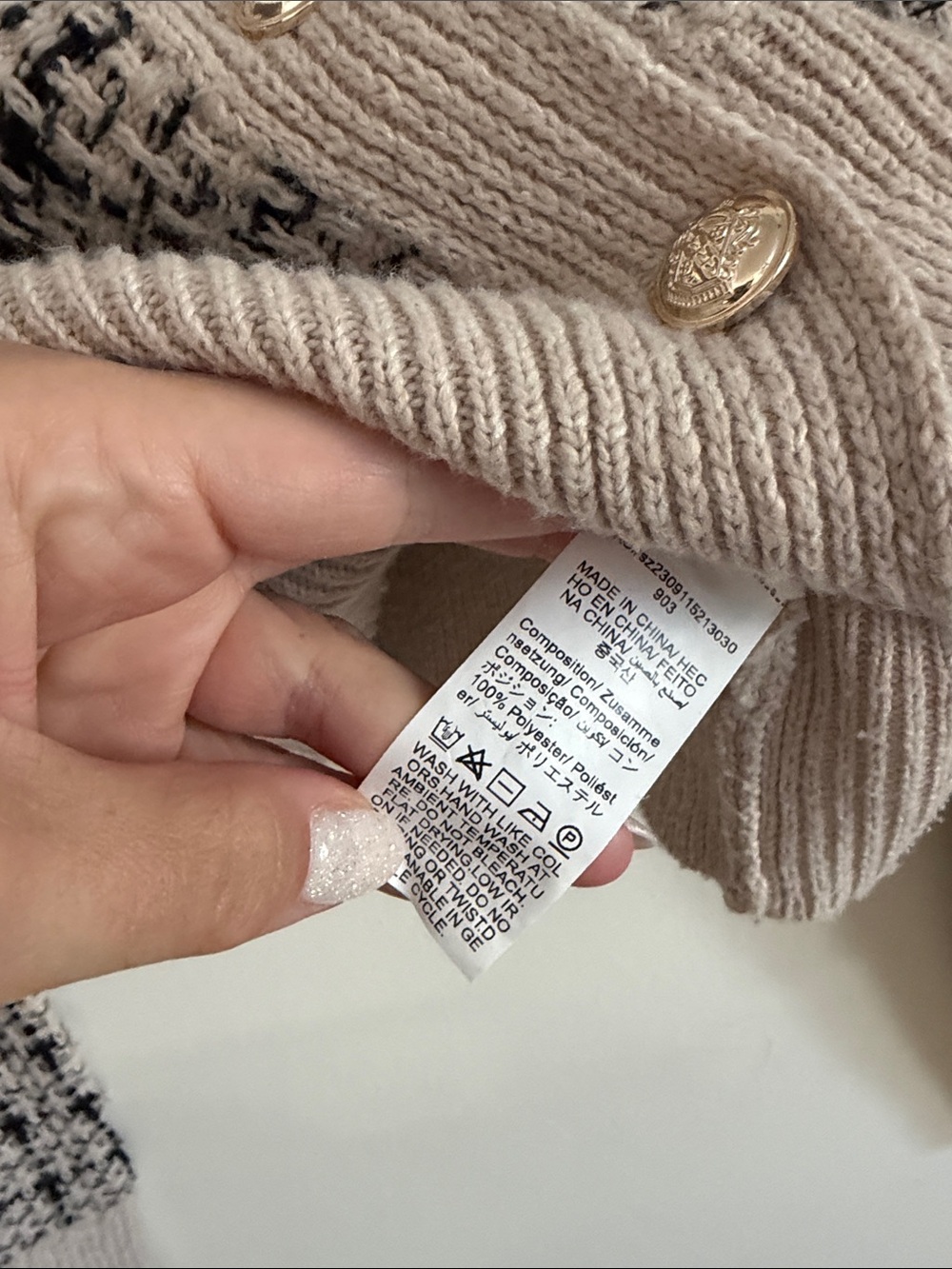 Cardigan - Picture 7 of 8